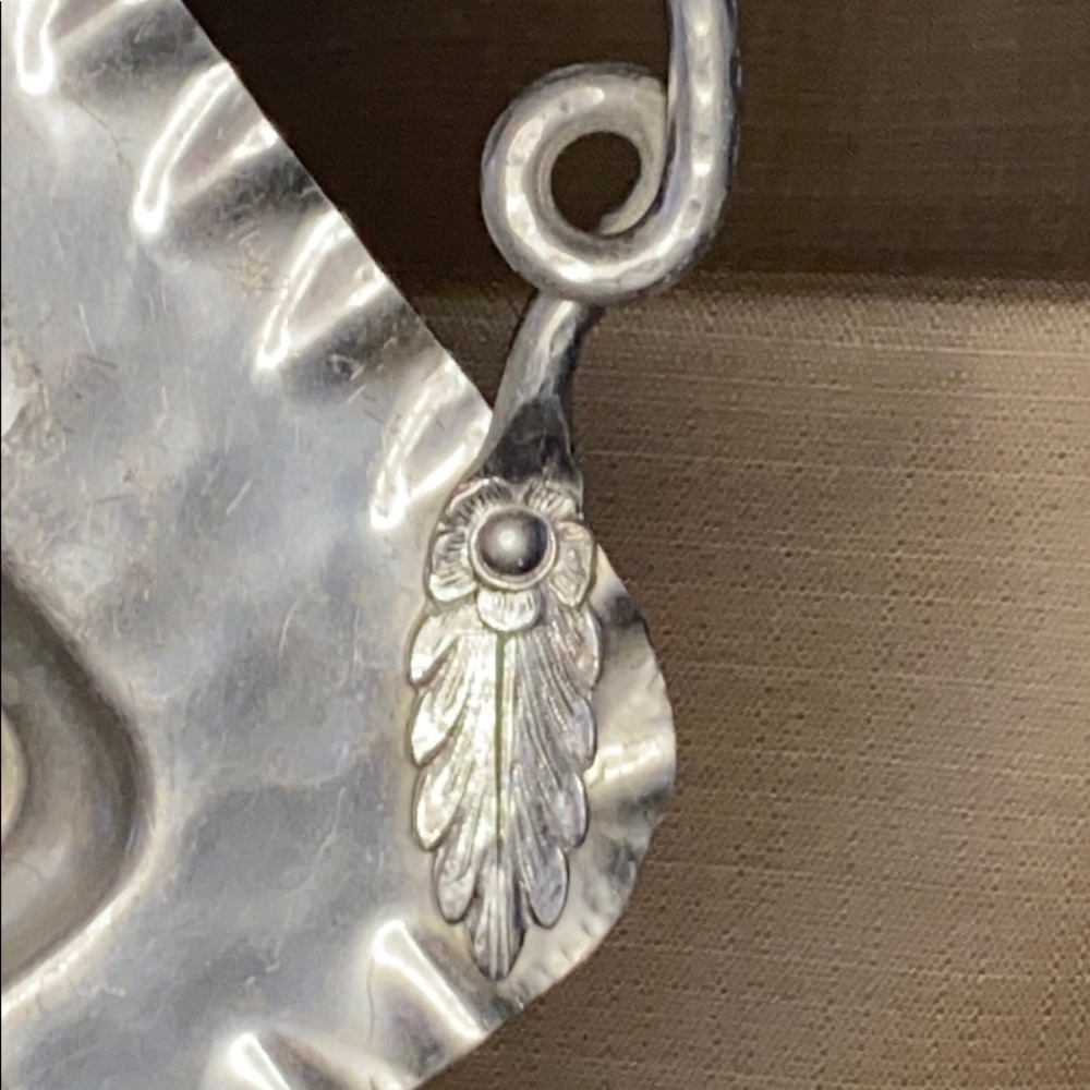 Cromwell | Hand-Wrought Aluminum Tray | Vintage - Picture 6 of 8